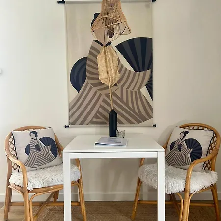 Pure Apartment *